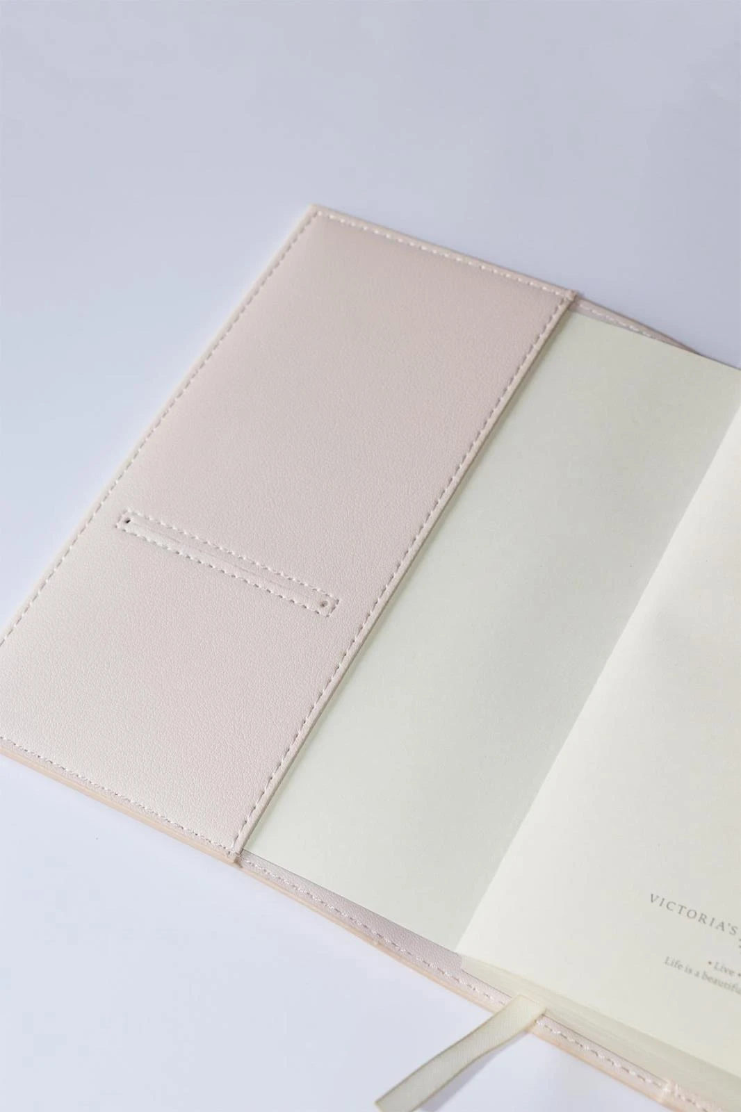 VJ Kutulu Defter 13x18 cm 80 gr. Ivory 96 yp. Kitap Ayraçlı