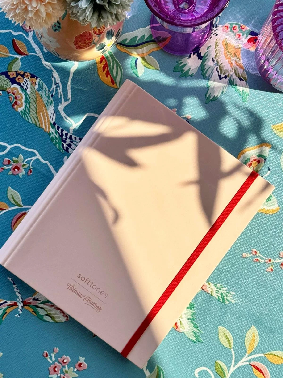 Victoria's Journals Gizli Spiralli Defter 17x24 cm 90 gr. 96 yp. Çizgisiz