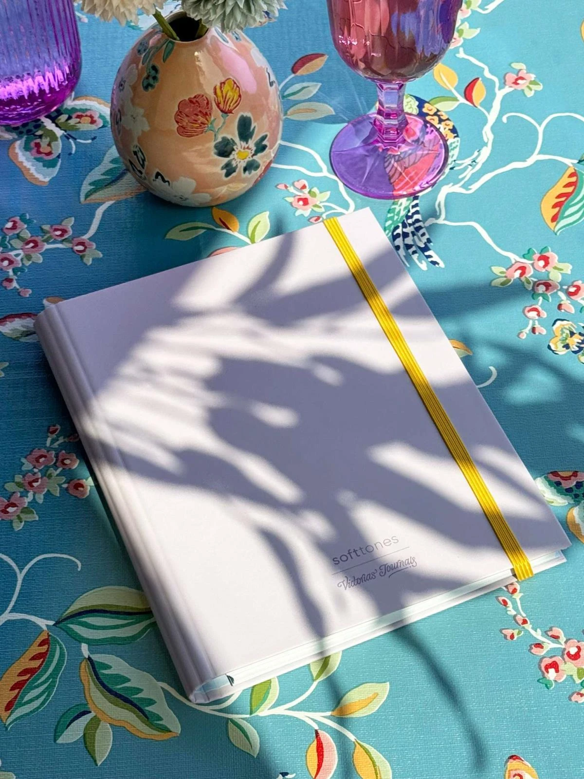 Victoria's Journals Gizli Spiralli Defter 17x24 cm 90 gr. 96 yp. Çizgisiz
