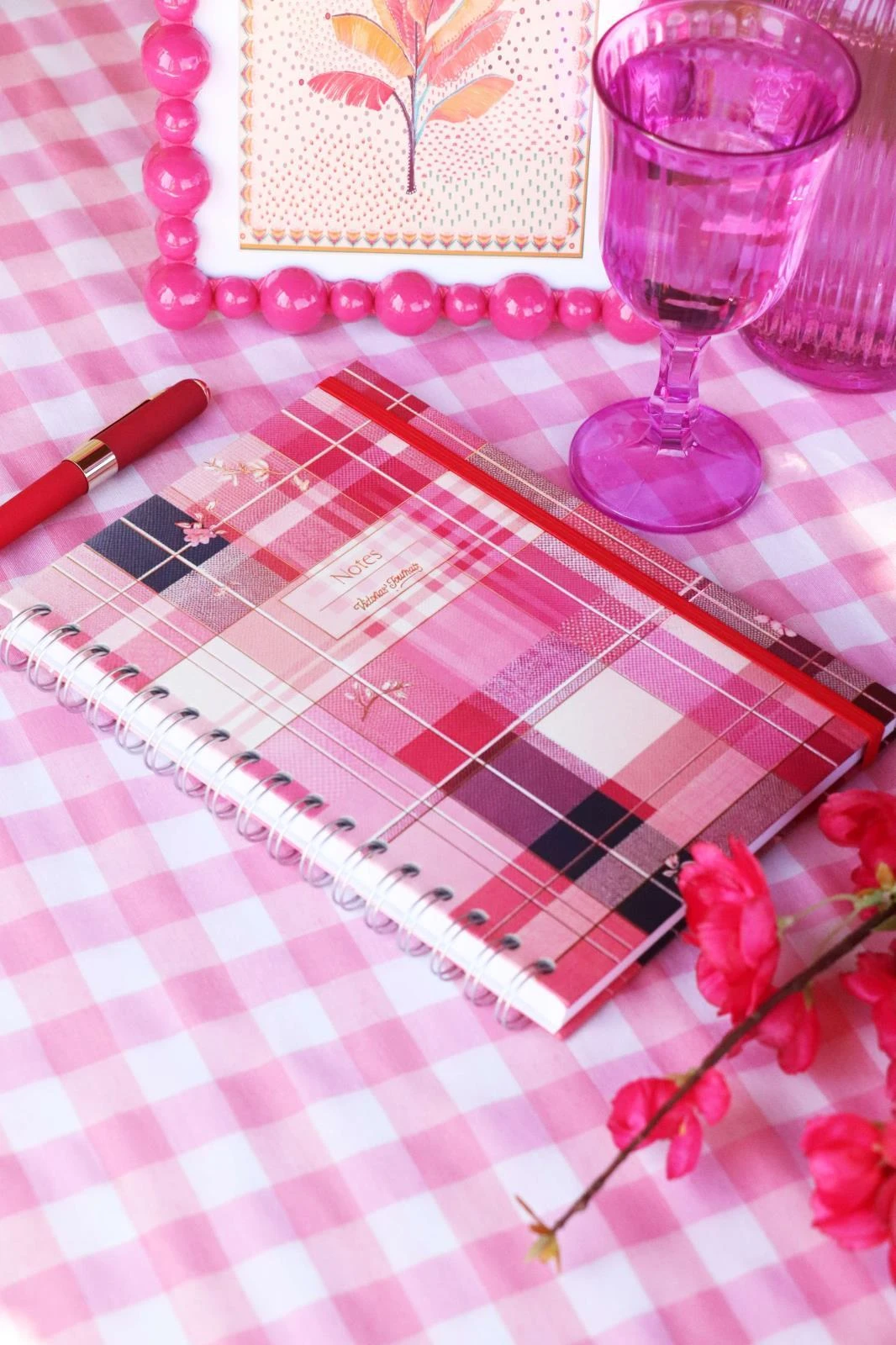 Victoria's Journals Sert Kapak Spiralli Defter 17x24 cm 90 gr. 96 yp. Noktalı