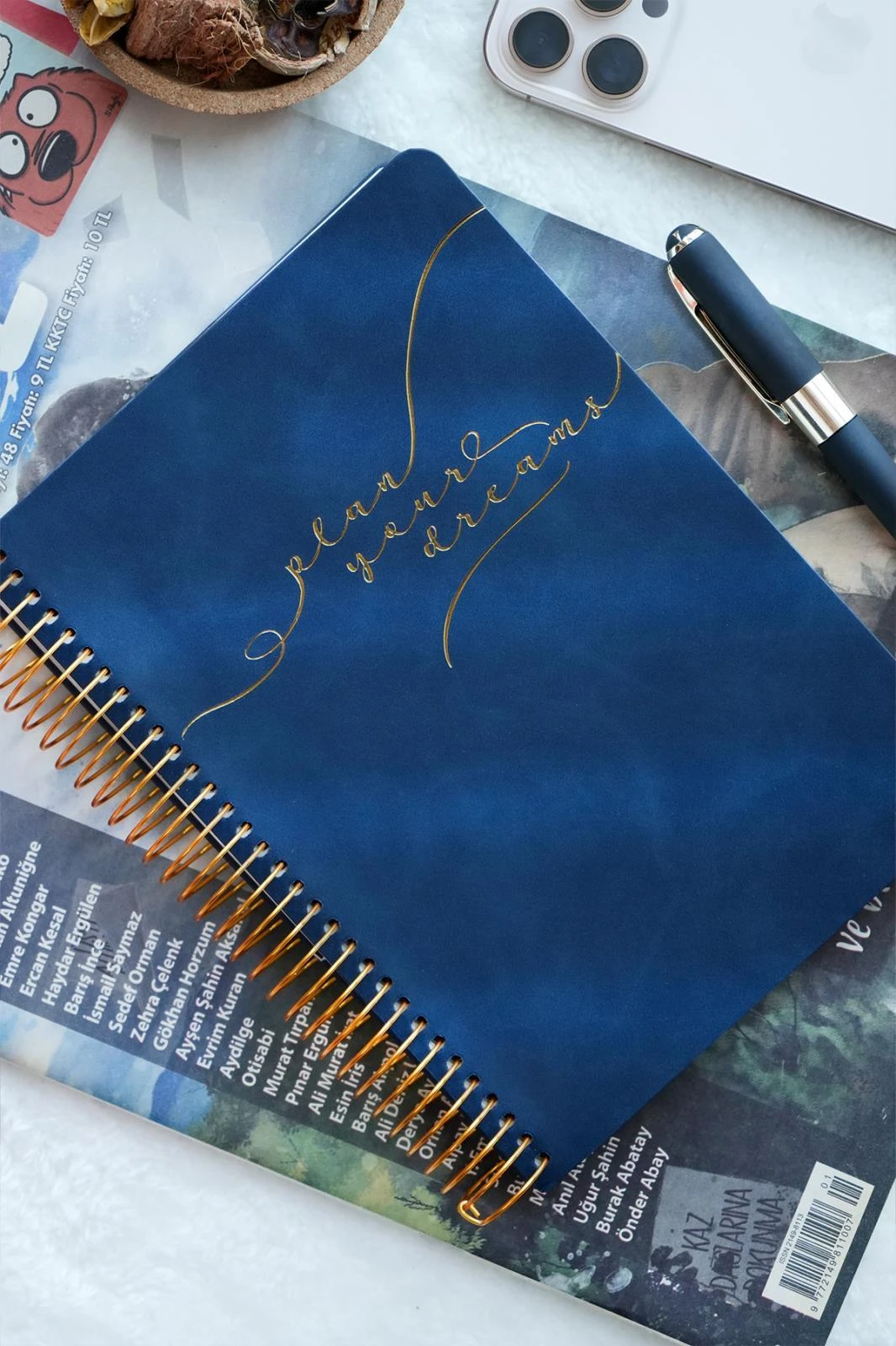 Victoria's Journals A5 Spiralli Vegan Deri Süresiz Planlayıcı Ajanda. 100 gr. Ivory. 224 sayfa. Lacivert Hover